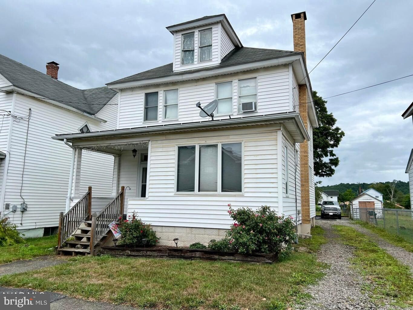 Property Photo: 1016 Caldwell Ave PA 15946