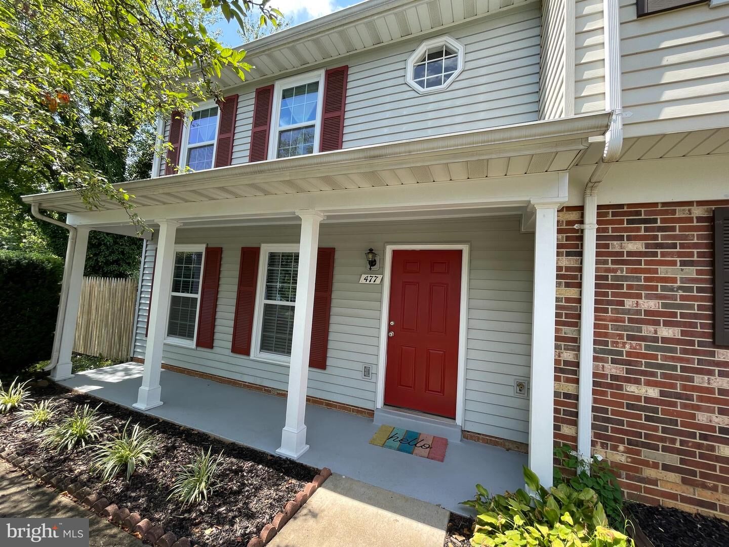 Property Photo:  477 Denning Court  VA 20186 