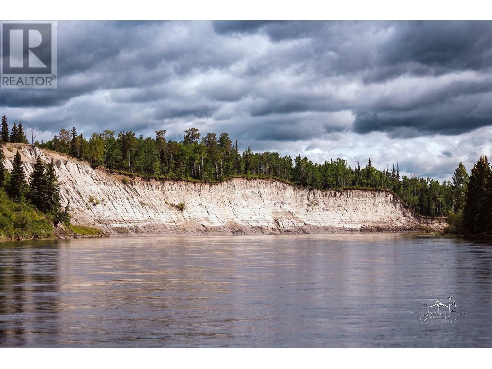 Photo de la propriété:  68241 Kenney Dam Road  BC V0J 3A1 