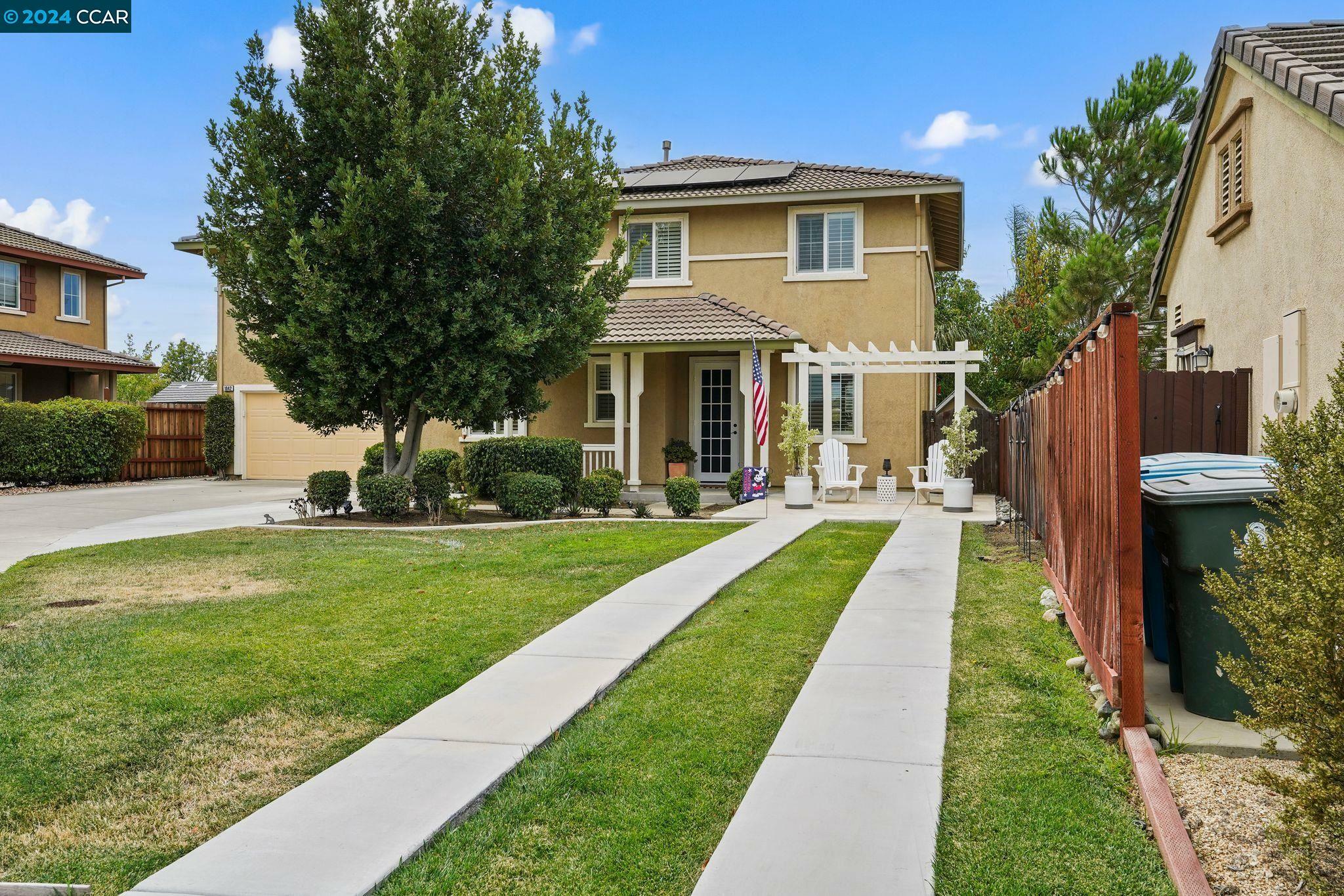 Property Photo:  1042 Barnsbury Court  CA 95687 