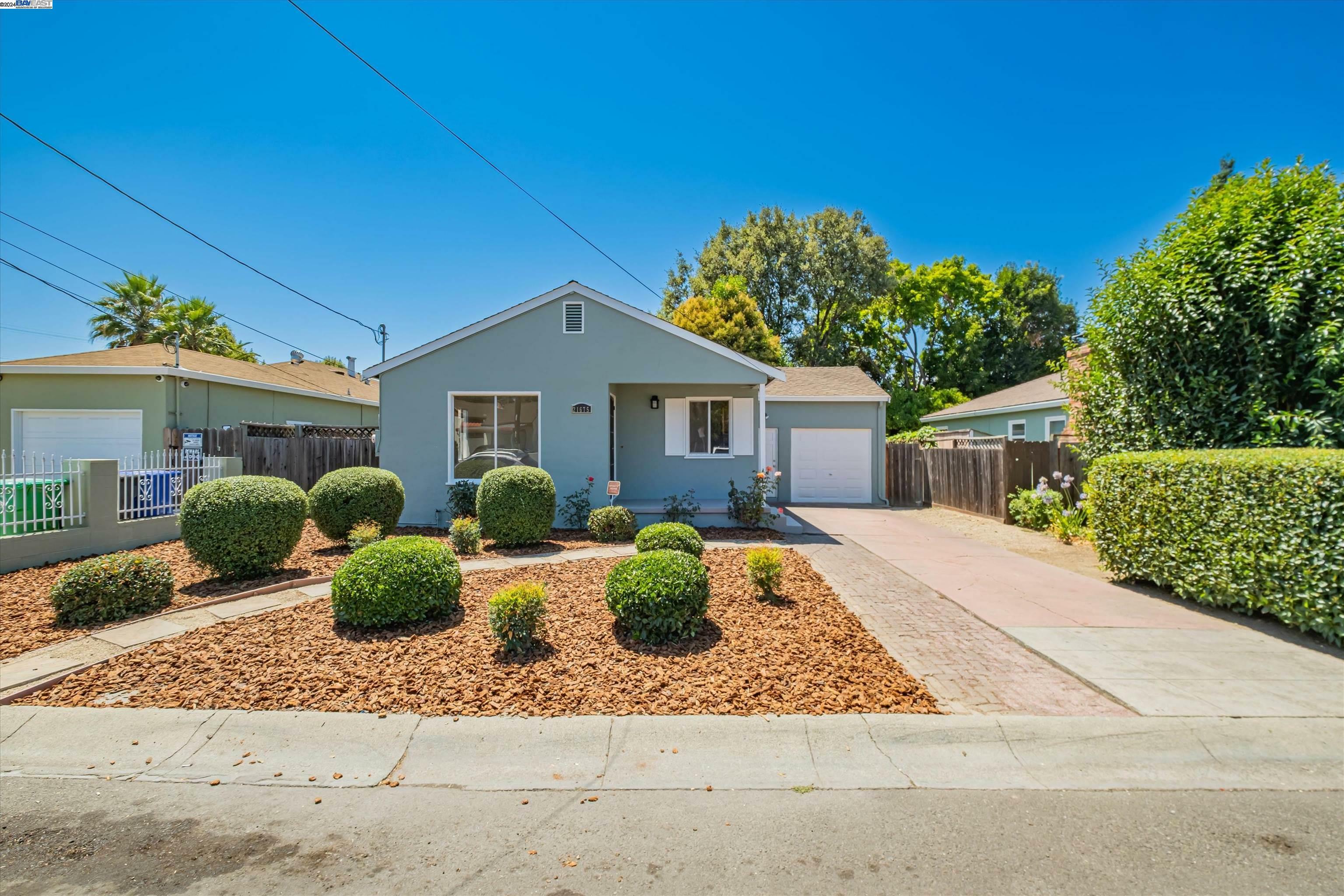 Property Photo:  21675 Willow Ct  CA 94541 