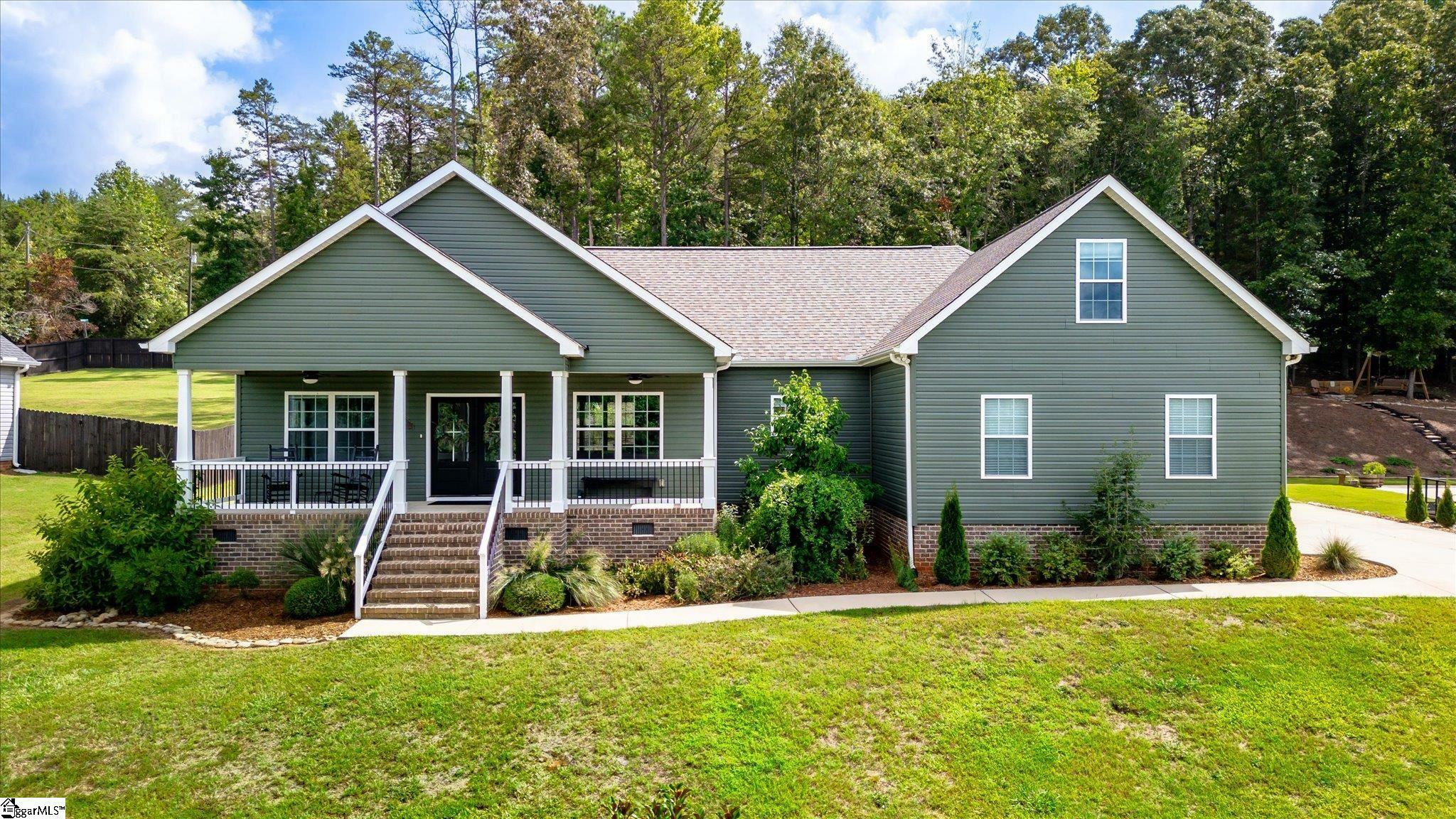 Property Photo:  208 Puckett Mill Drive  SC 29630 