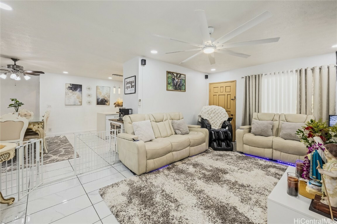 Property Photo:  94-1090 Kuhaulua Street  HI 96797 