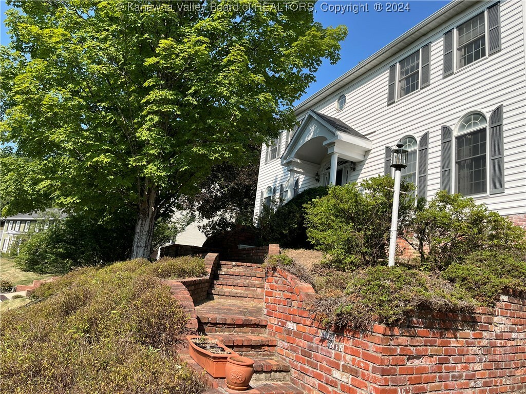 Property Photo:  42 Carriage Road  WV 25314 