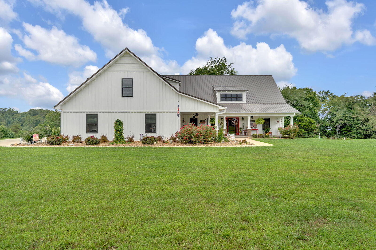 Property Photo: 168 Plantation Drive TN 37857