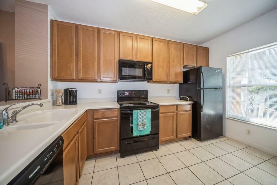 Property Photo:  807 Chelsea Drive  FL 33897 