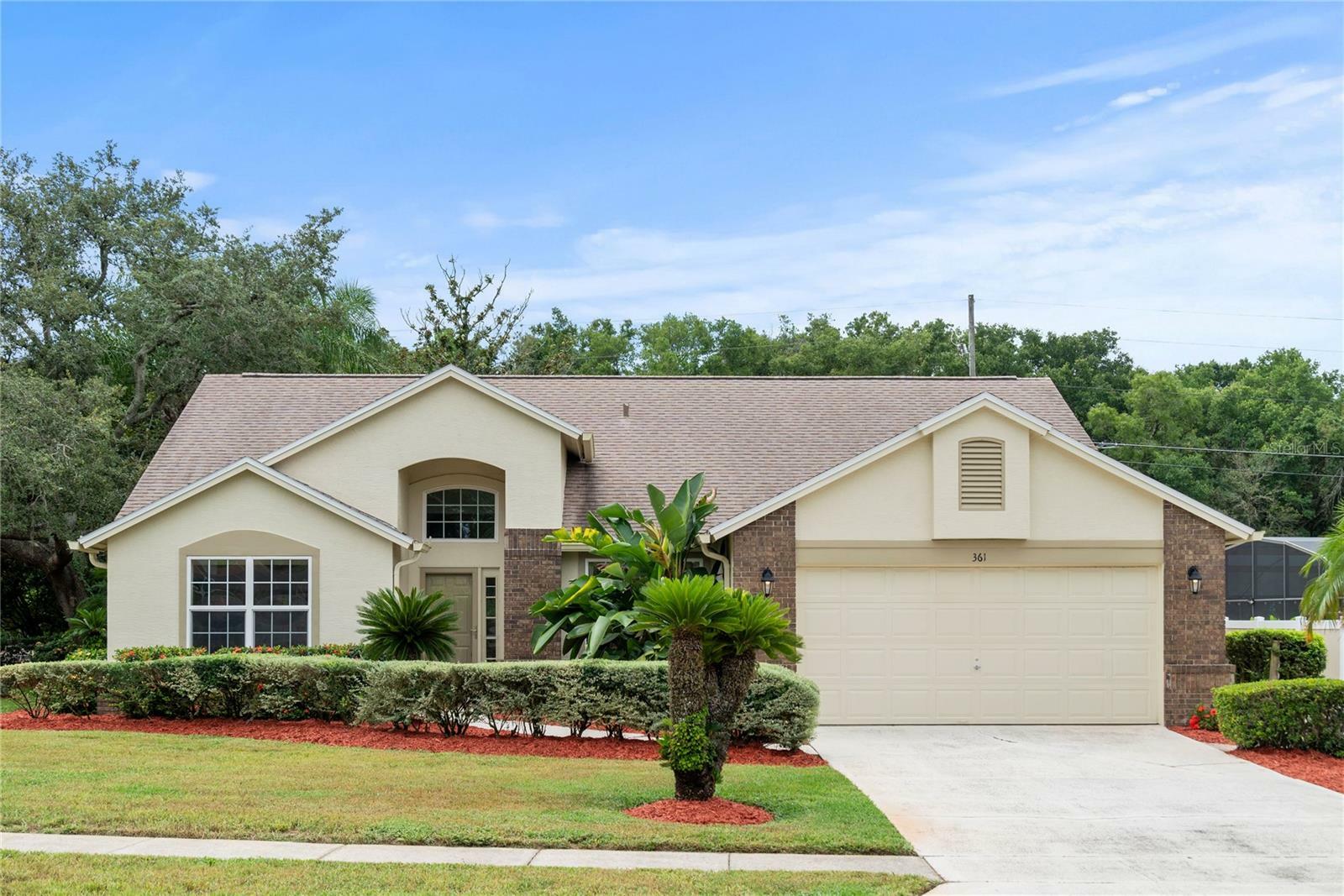 Property Photo:  361 Oak Leaf Circle  FL 32746 