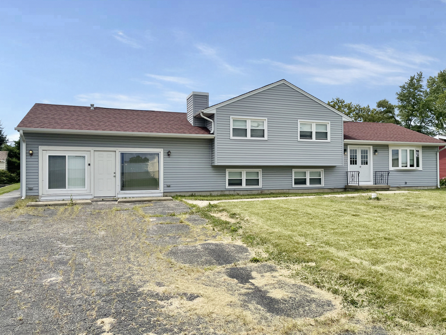 Property Photo:  320 Barron Boulevard  IL 60030 