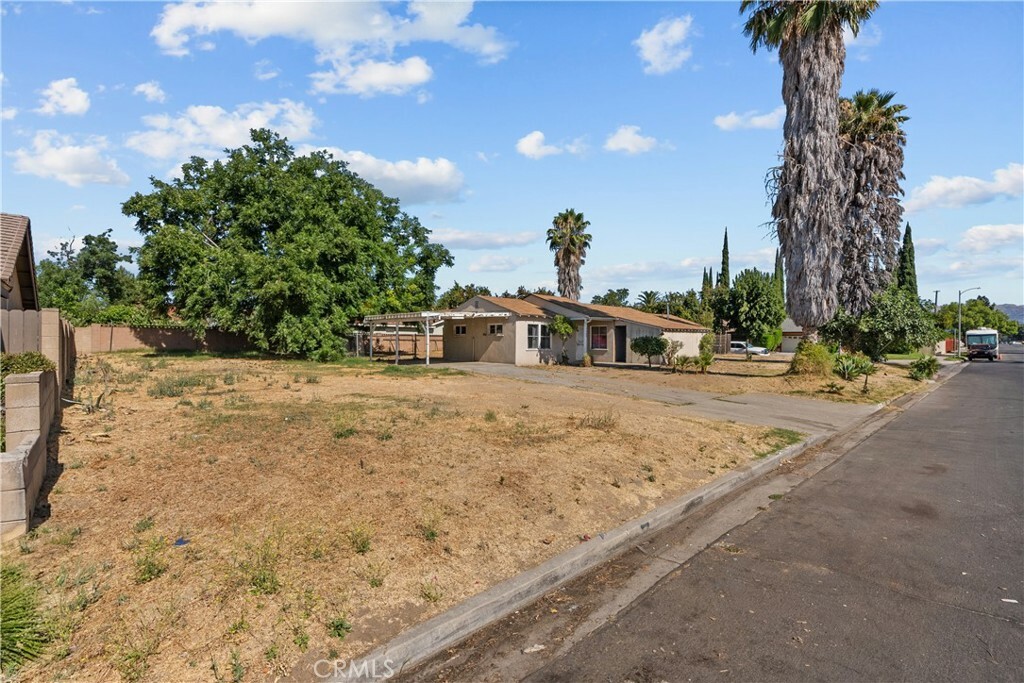 Property Photo:  7809 Oso Avenue  CA 91306 