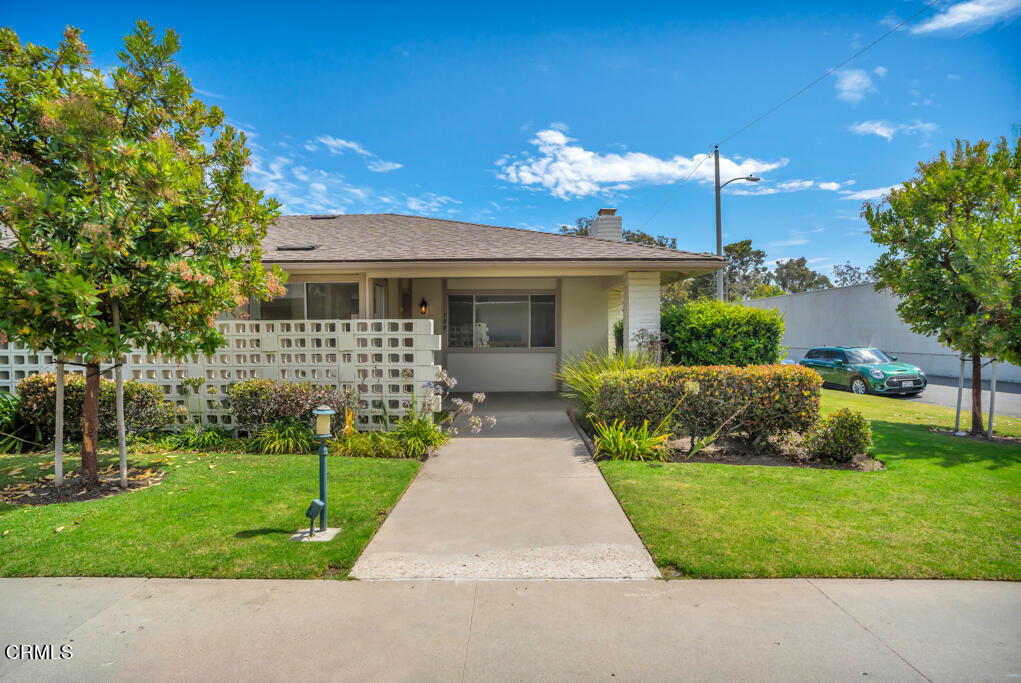 Property Photo:  180 W Bowling Green  CA 93041 