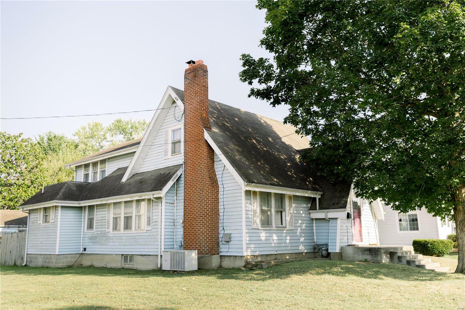 Property Photo:  111 Marshall  MO 63645 