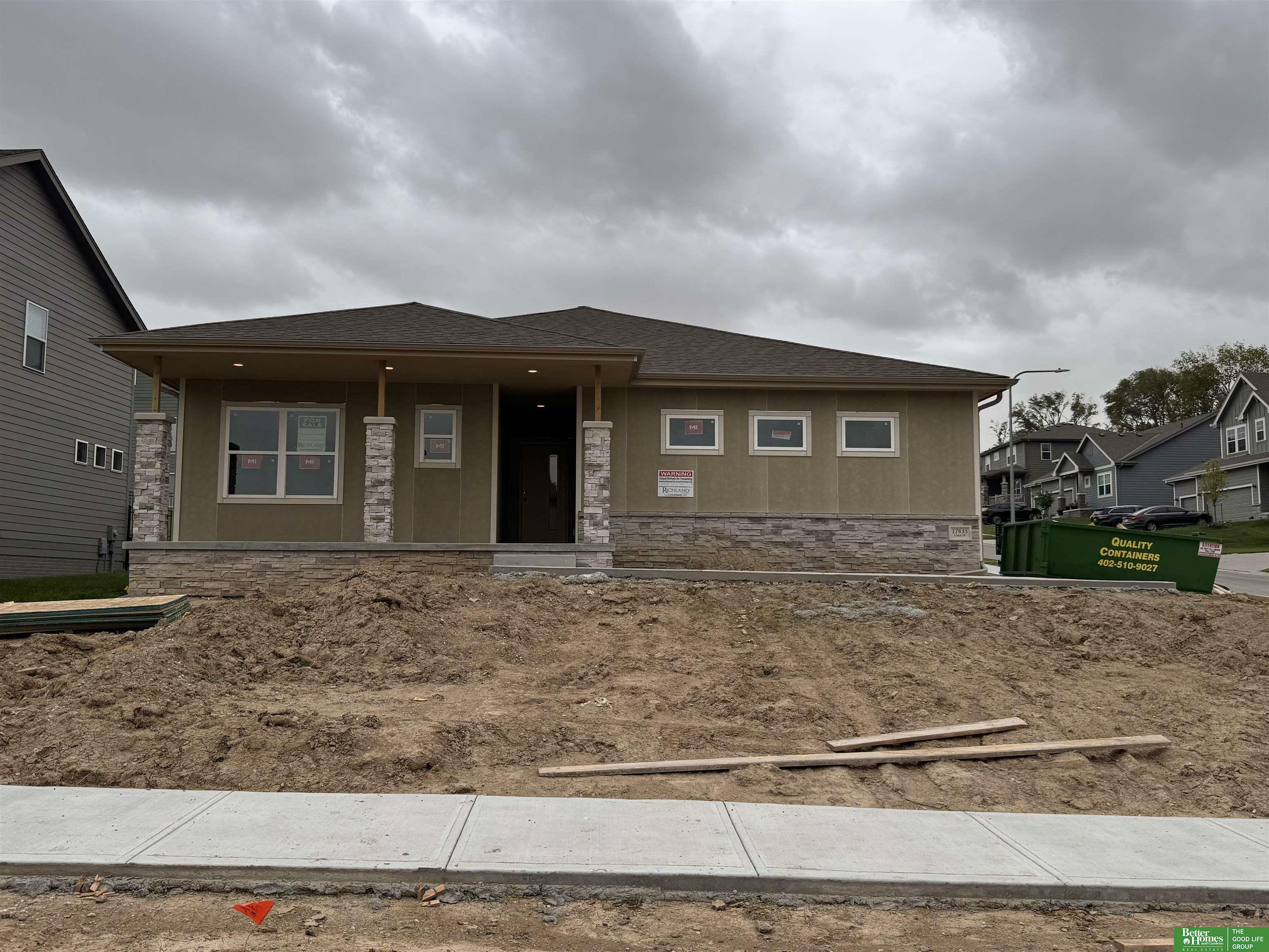 Property Photo:  17635 Clay Street  NE 68007 