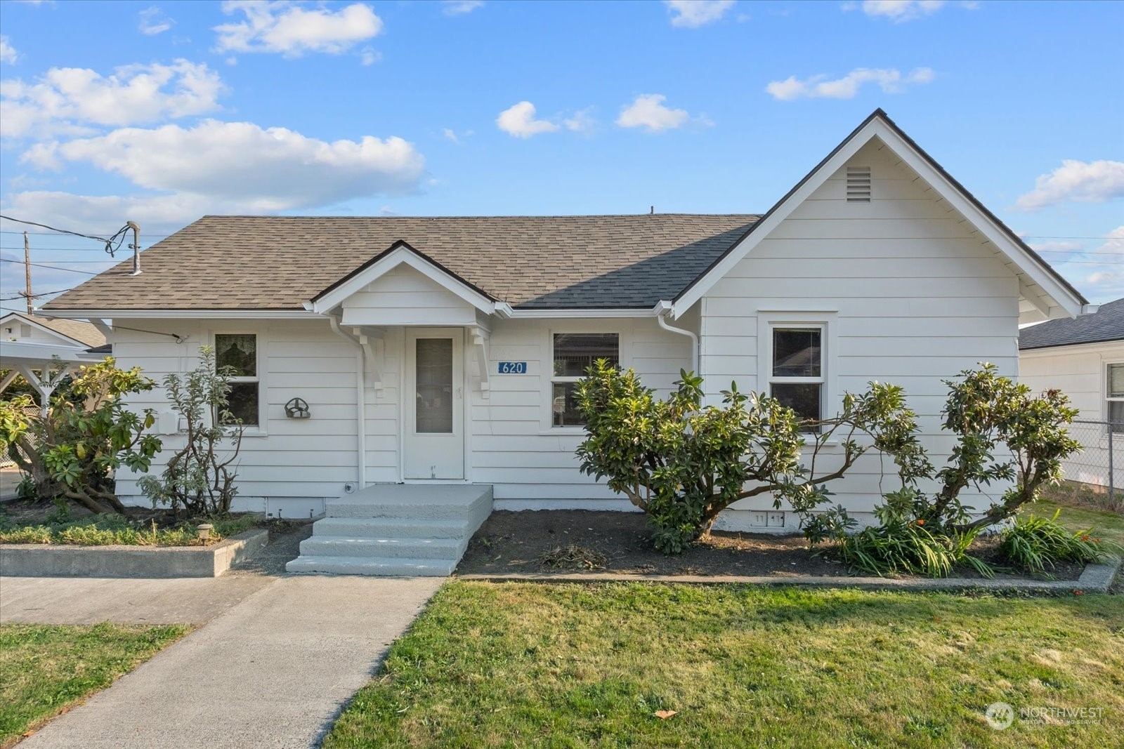 Property Photo:  620 E Hazel Street  WA 98233 