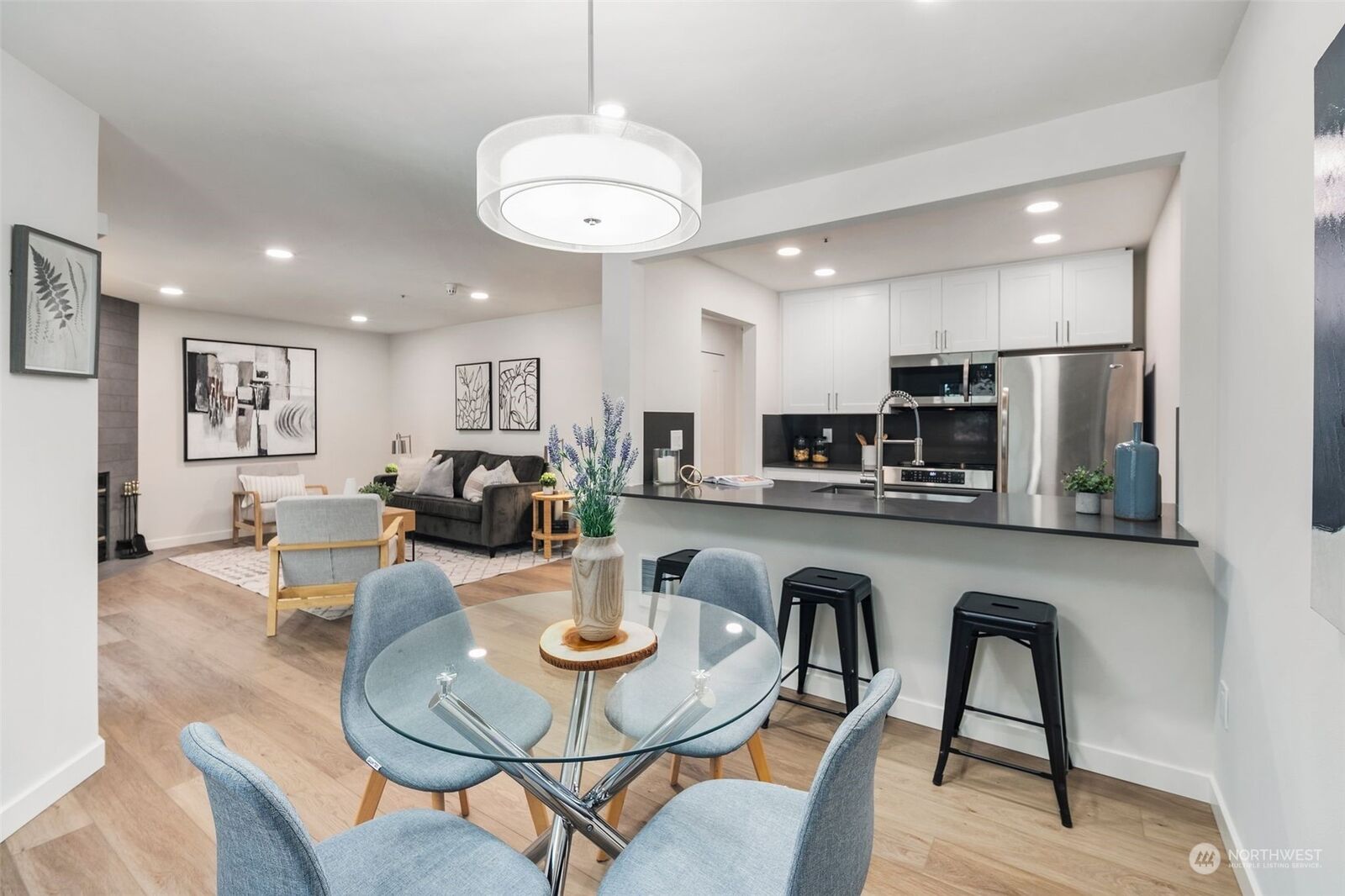 Property Photo:  14251 73rd Ave NE A202  WA 98034 