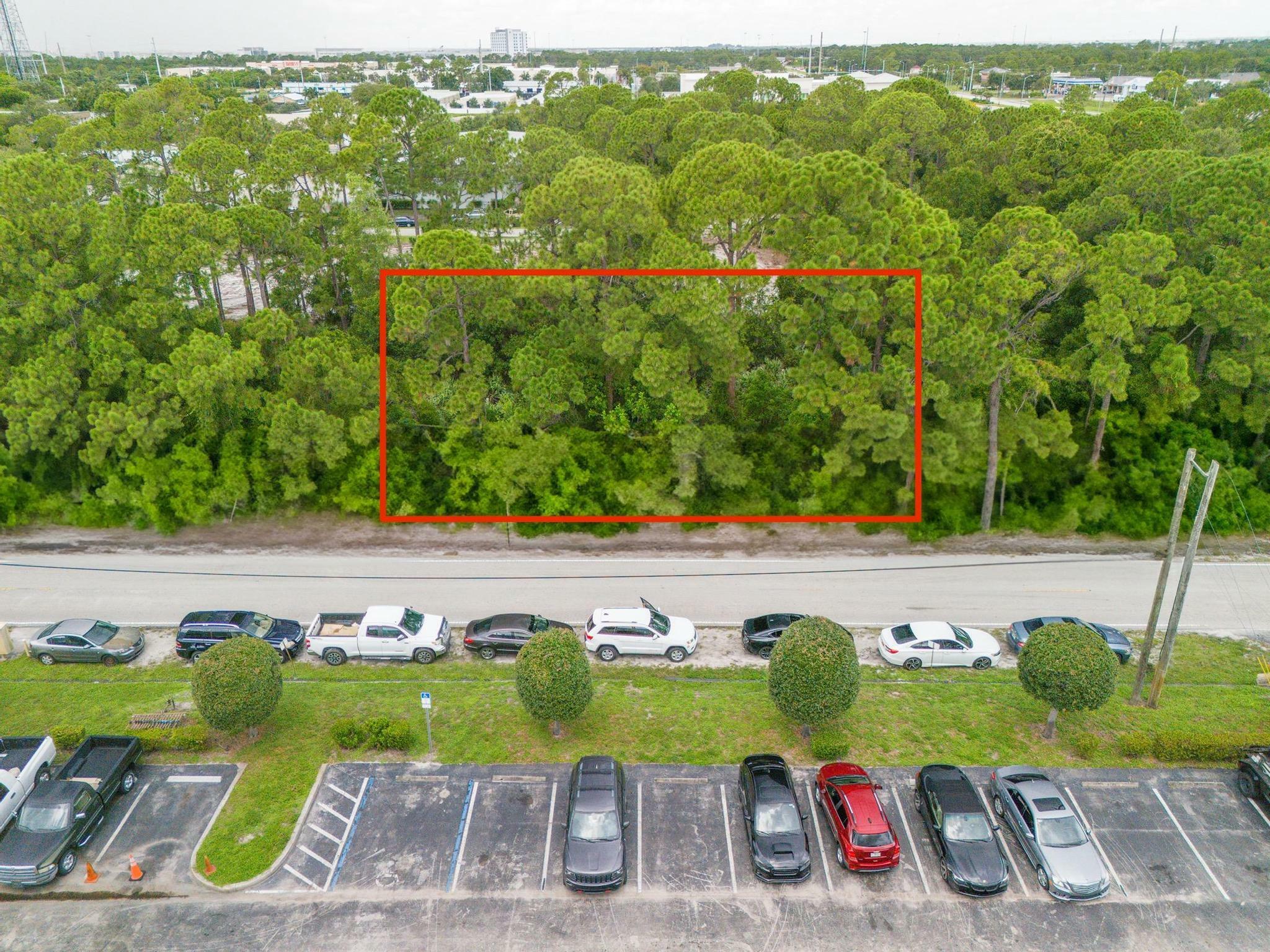 Property Photo:  2712 SW Fondura Road  FL 34953 