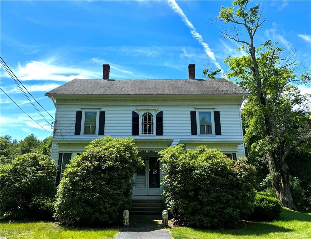 Property Photo:  625 East Avenue  RI 02830 