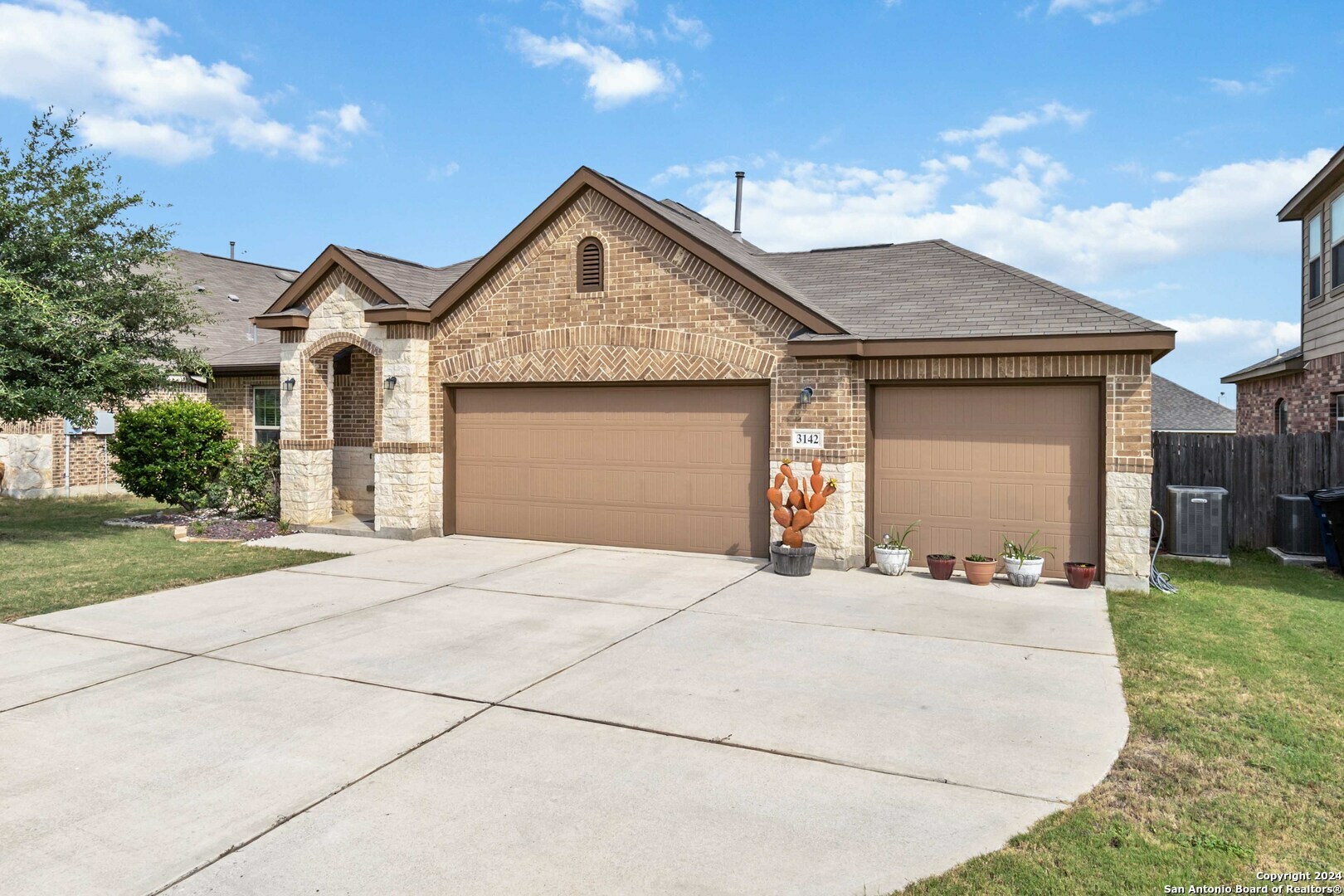 Property Photo:  3142 Magnolia Mnr  TX 78130 