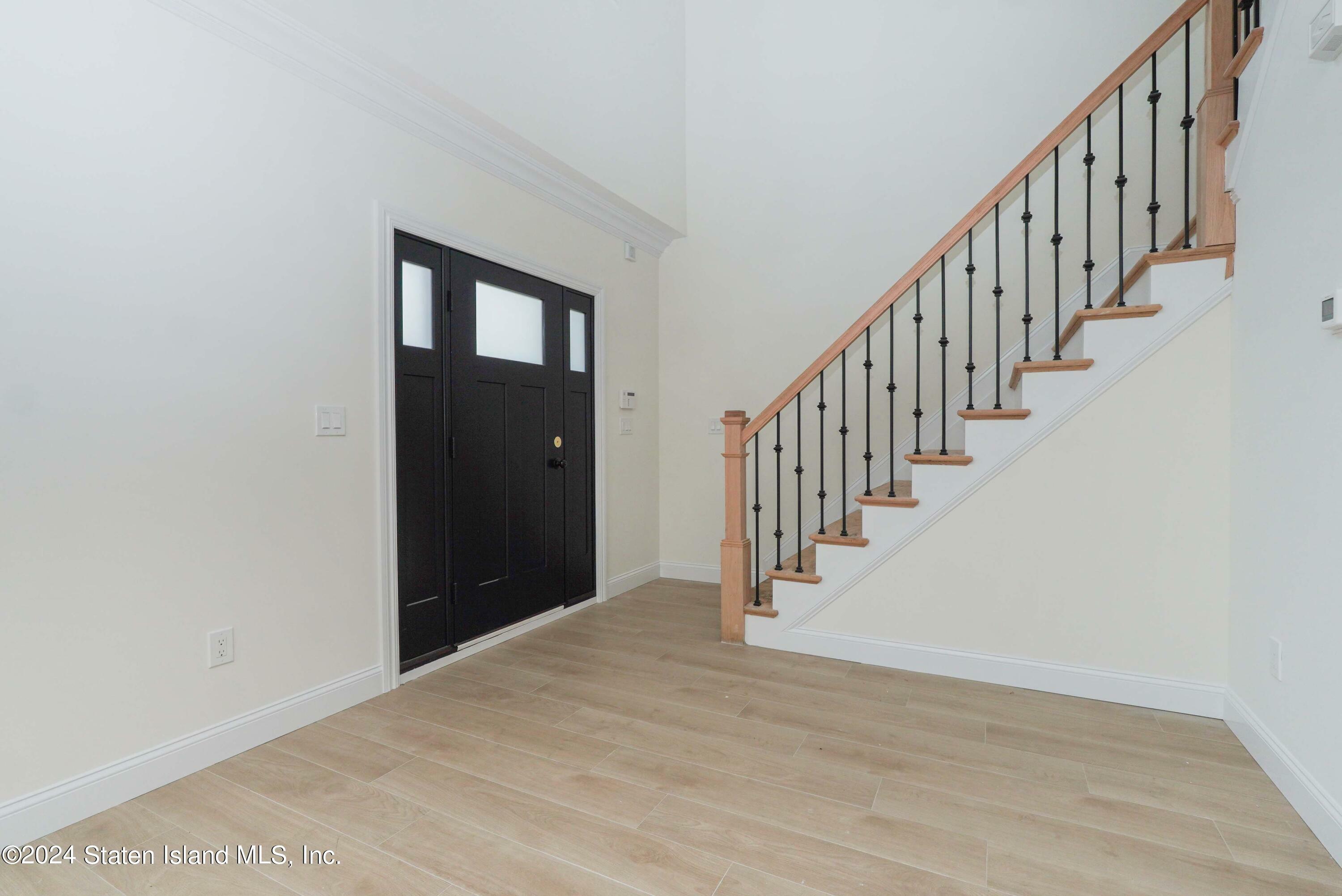 Property Photo:  24 Massachusetts Street  NY 10307 