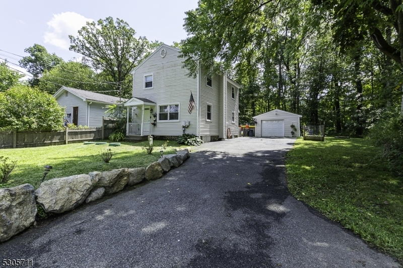 Property Photo:  34 Wildwood Rd  NJ 07438 