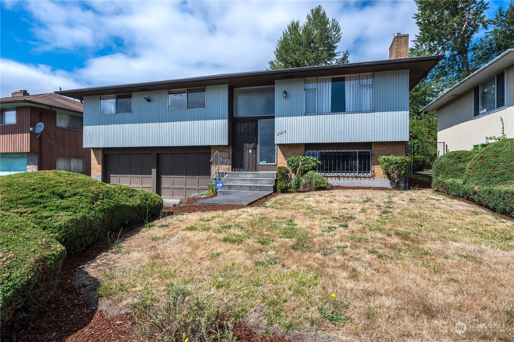 Property Photo:  2928 S Fontanelle Street  WA 98108 