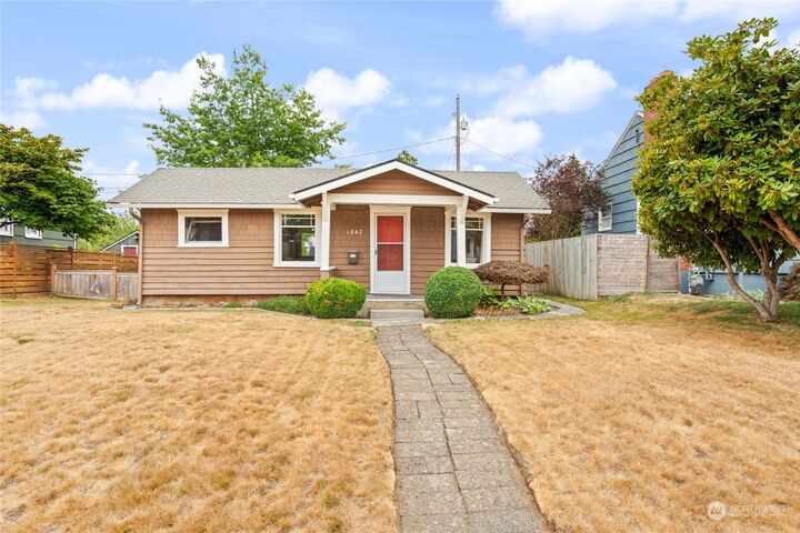 Property Photo:  1542 S Oakes  WA 98405 