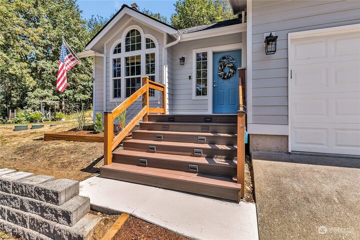 Property Photo:  591 E Gosser Road  WA 98584 