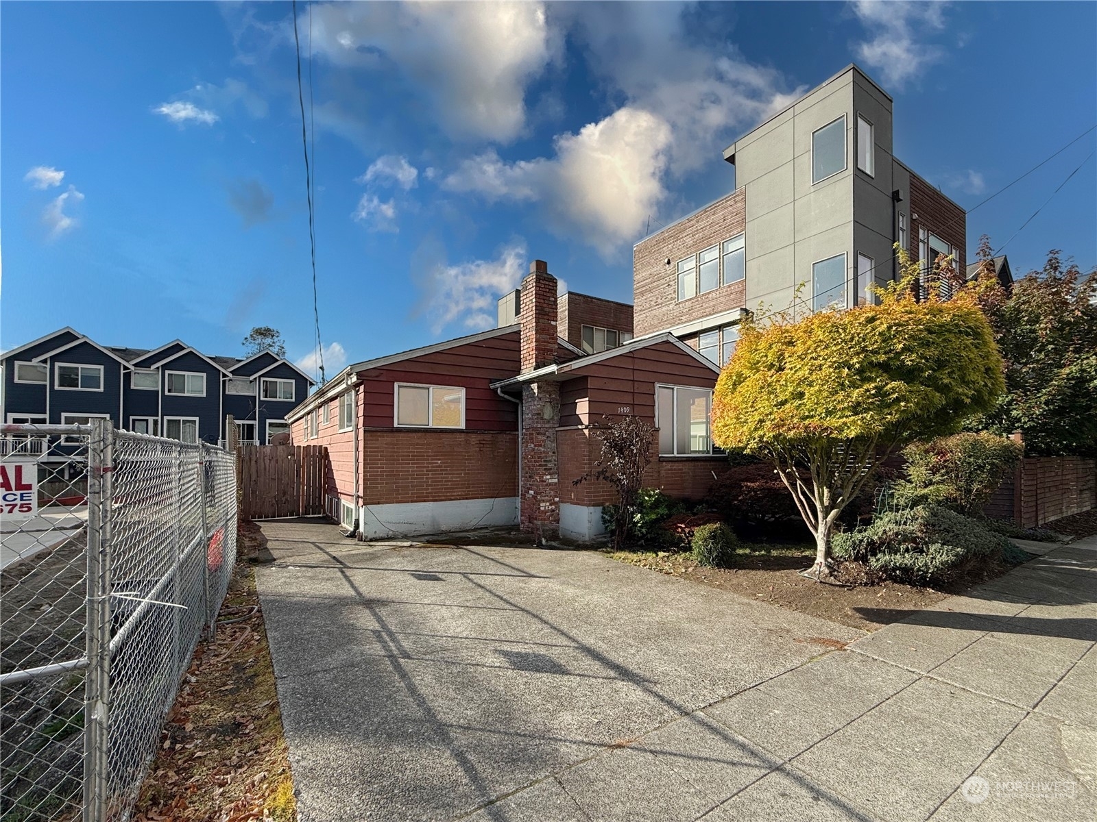 Property Photo:  1409 NW 65th Street 2  WA 98117 