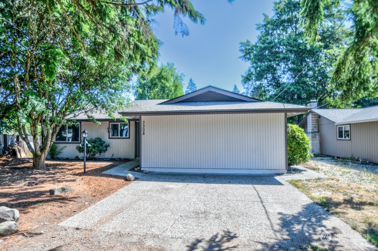 Property Photo:  3308  Orbit Place SE  WA 98501 