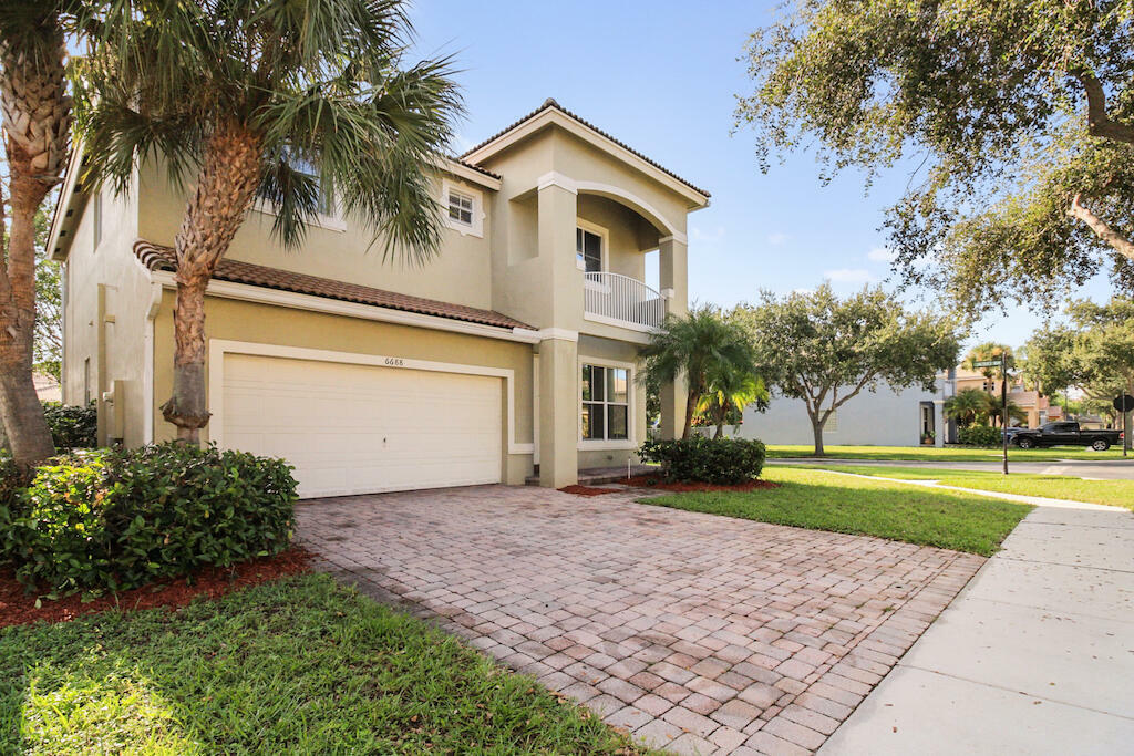 Property Photo:  6688 Lurais Drive  FL 33463 