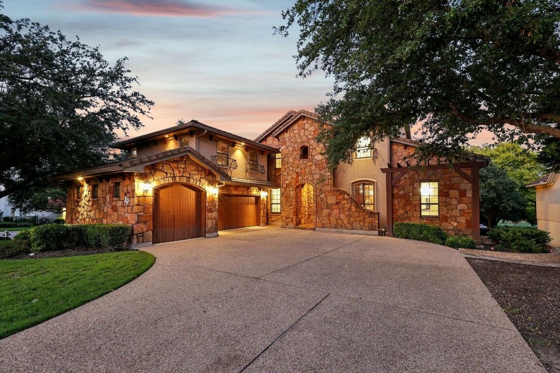 Property Photo:  1813 Eagles Glen Cove  TX 78732 