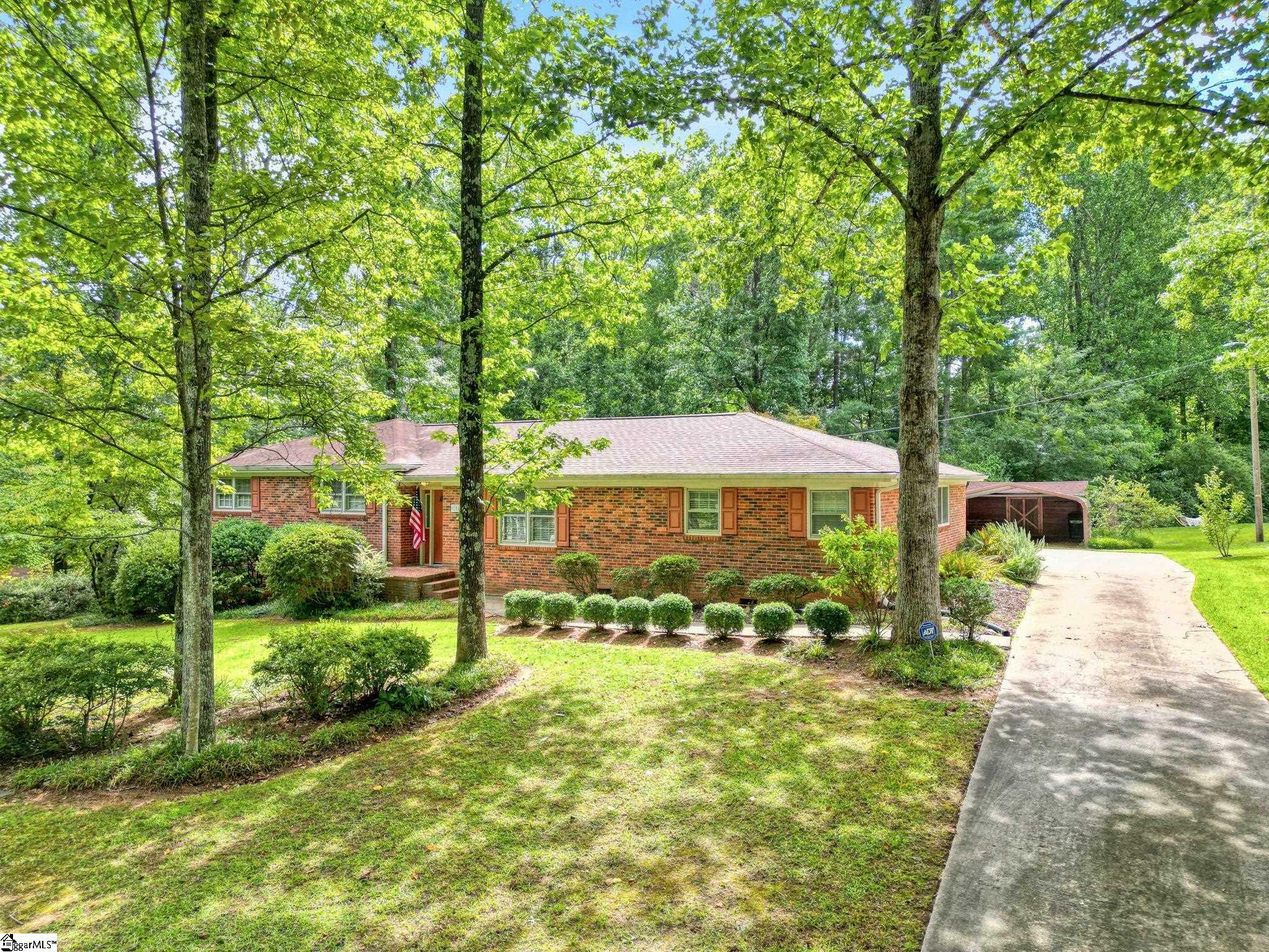 Property Photo:  108 Browning Drive  SC 29650 