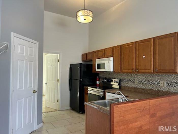 Property Photo:  111 E 6th Street F  IN 47408-3366 