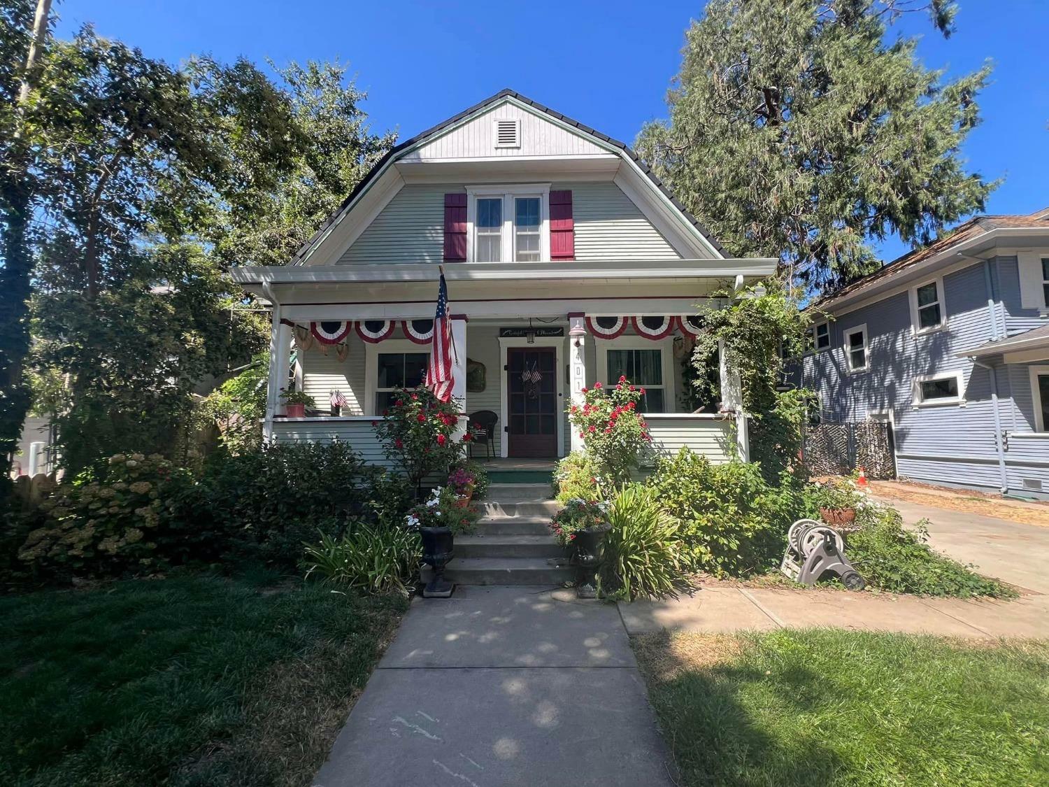 Property Photo:  401 W Locust Street  CA 95240 