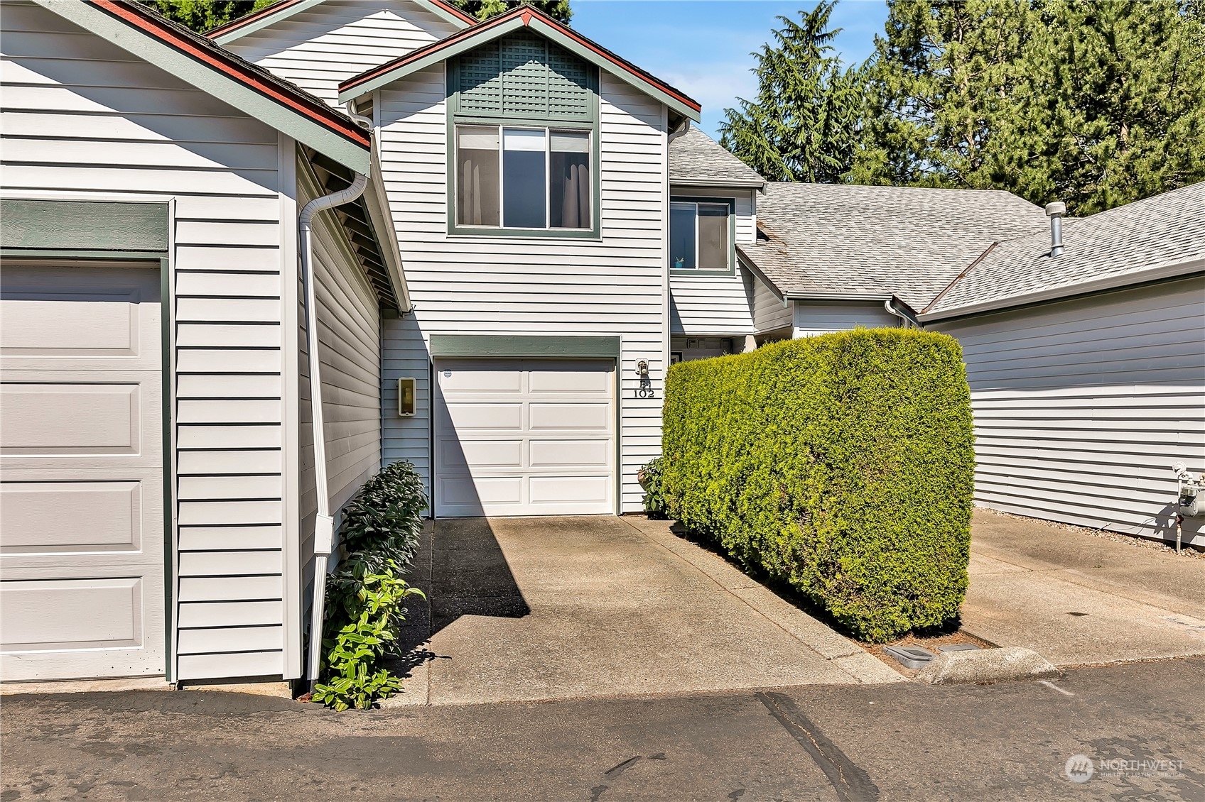 Property Photo:  23501 112th Avenue SE E-102  WA 98031 