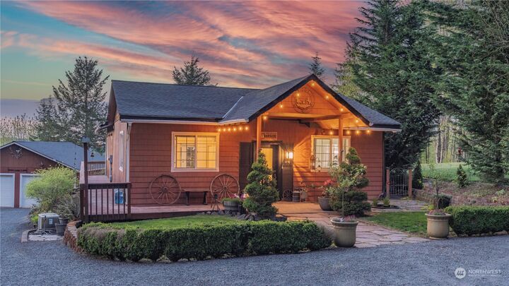 Property Photo: 249 SE Valley View Way WA 98532