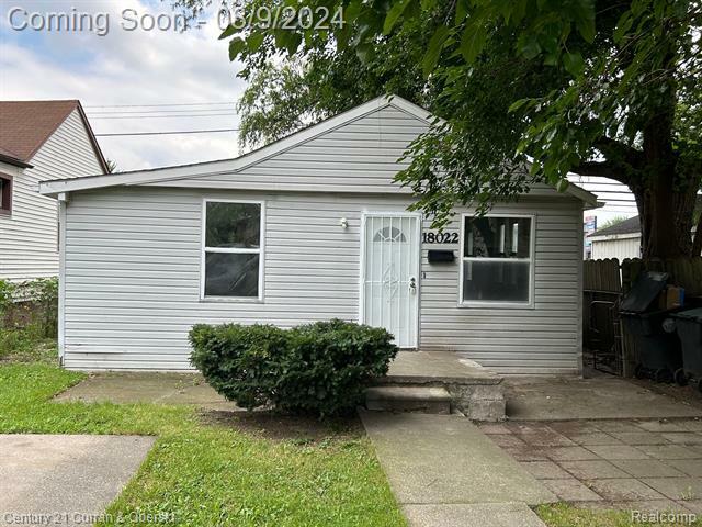 18022 Henry Street  Melvindale MI 48122 photo