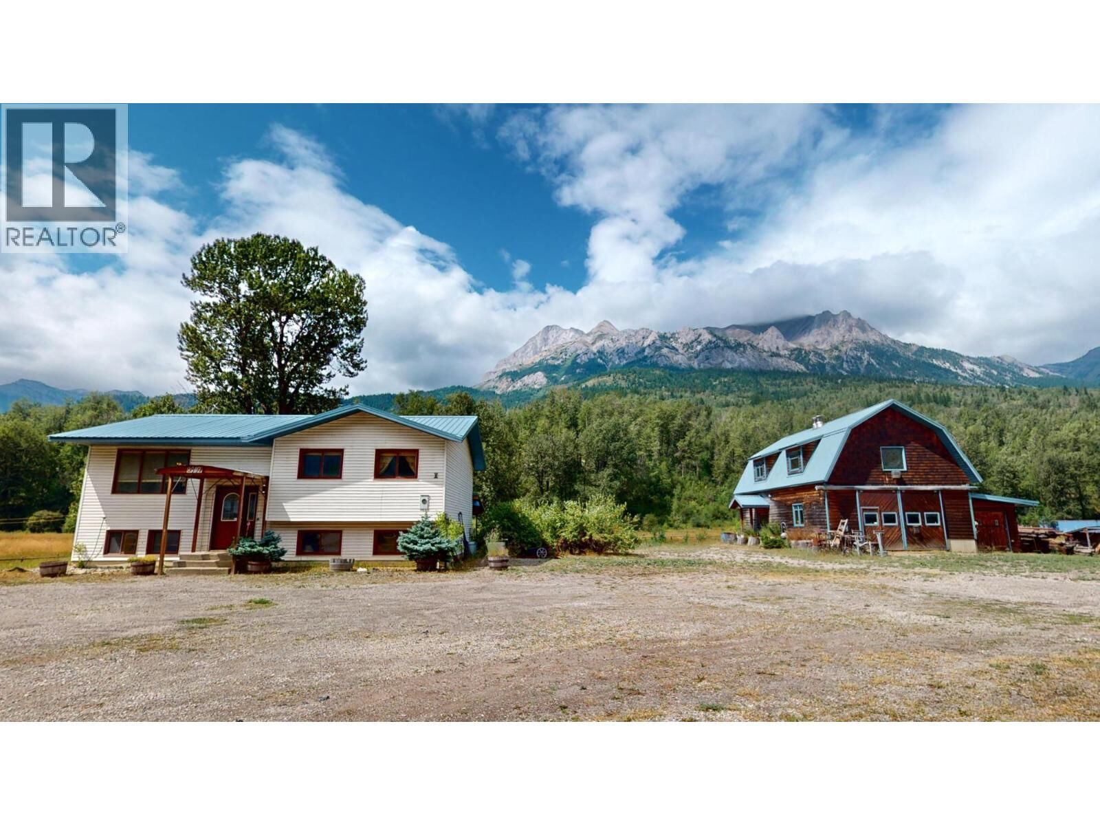 Property Photo: 2087 3 Highway BC V0B 1M5