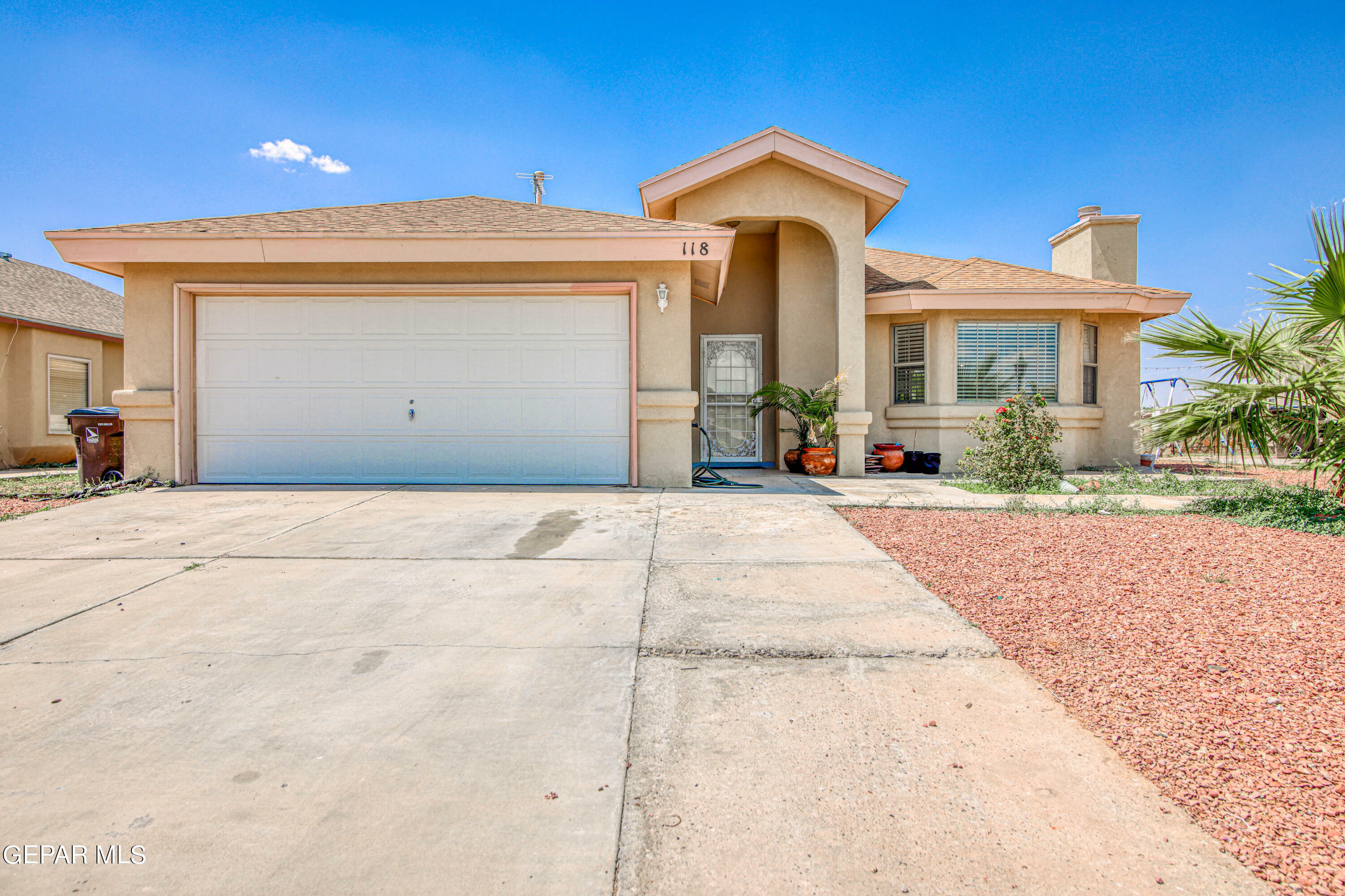 Property Photo:  118 Tierra Vista Drive  NM 88008 