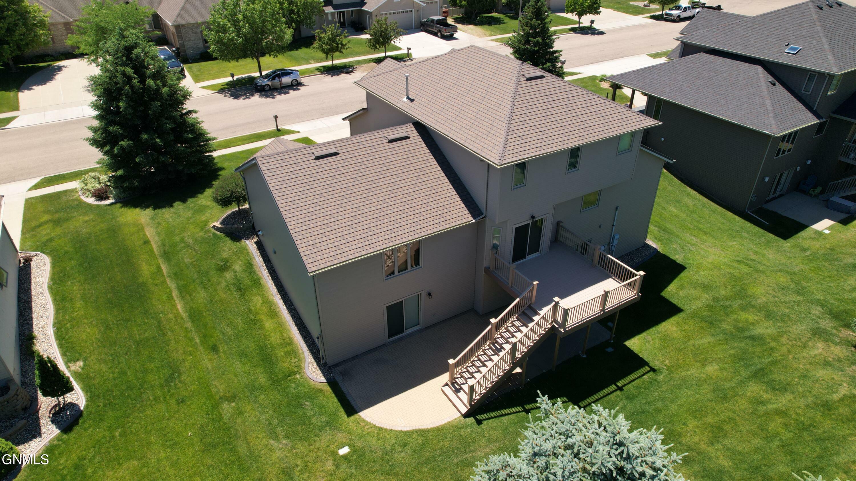 Property Photo:  730 Saddle Ridge Road  ND 58503 