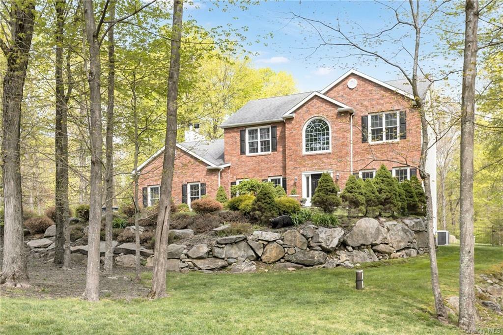 Property Photo:  24 Marsh Hill Road  NY 10579 