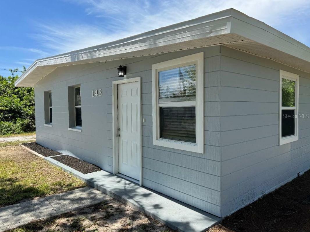 Property Photo:  143 Gregory Drive NE  FL 33952 