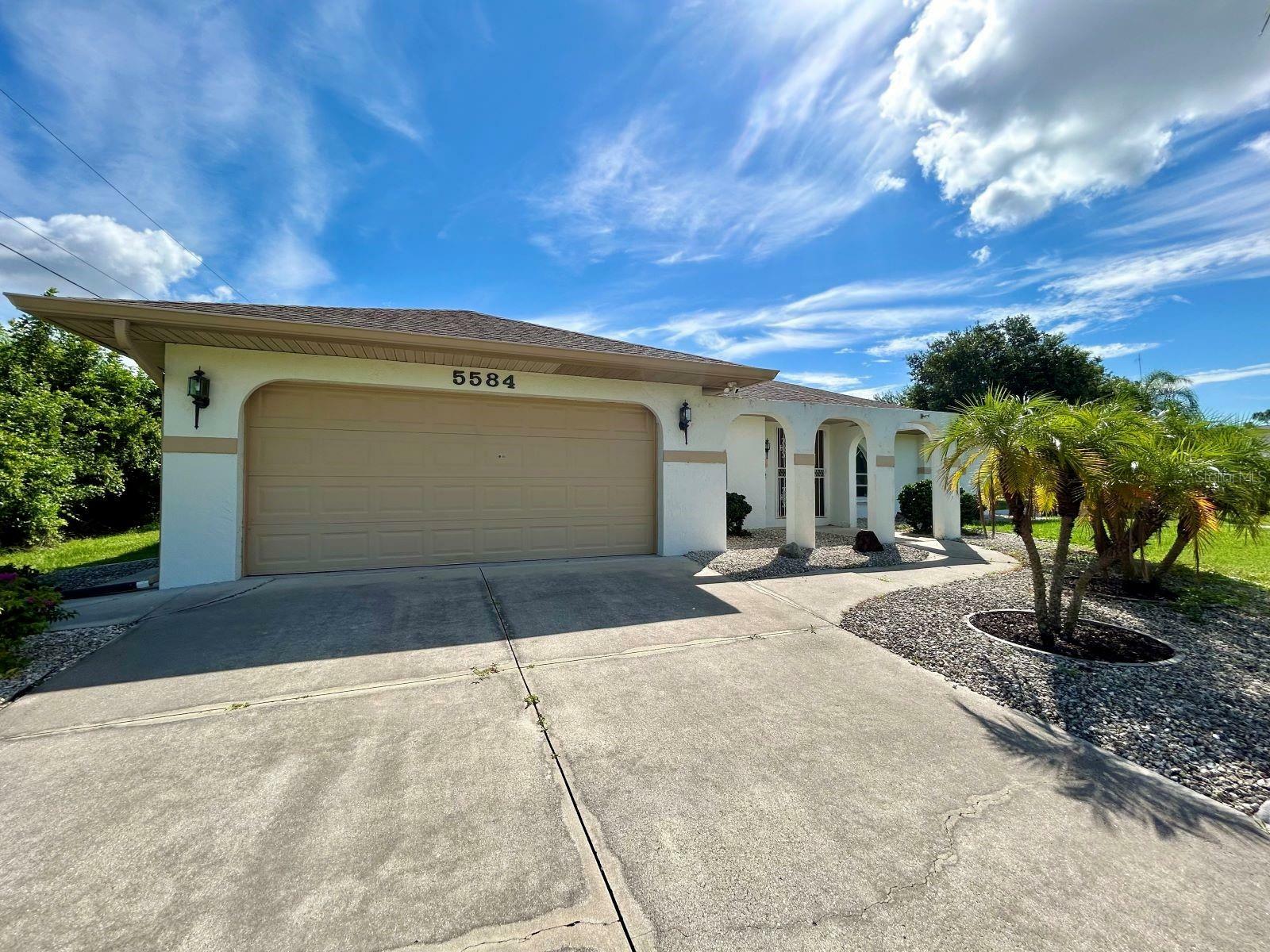 Property Photo:  5584 Gillot Boulevard  FL 33981 