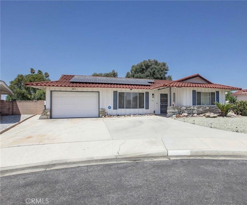 Property Photo:  411 Palomar Drive  CA 92543 