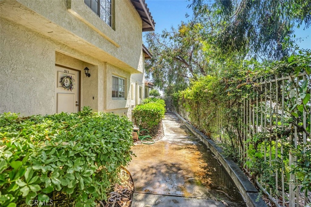 Property Photo:  23311 La Crescenta D  CA 92691 