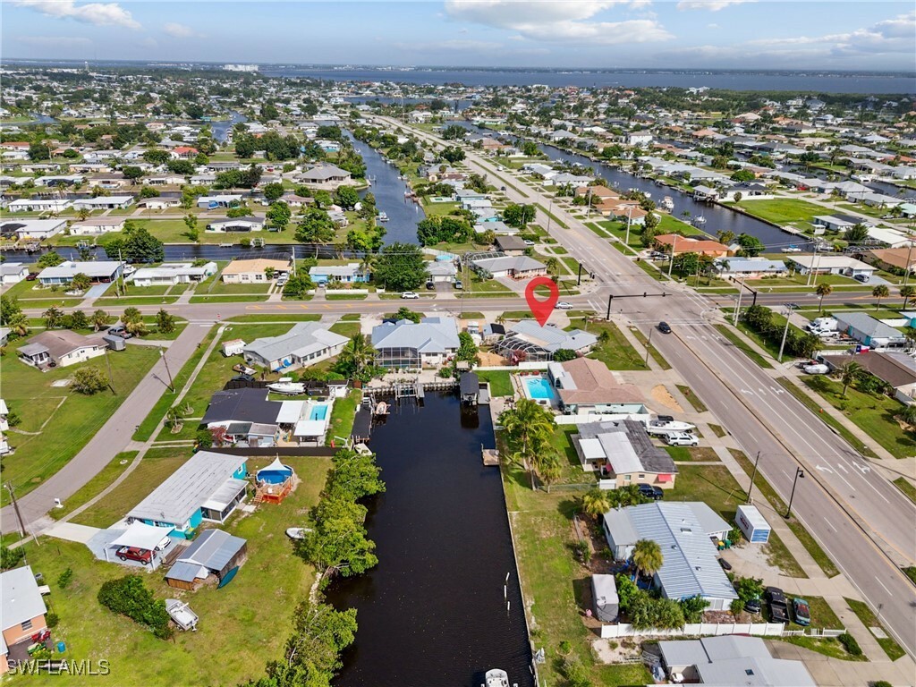 Property Photo:  21194 Edgewater Drive  FL 33952 