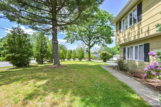 Property Photo:  968 Preakness Avenue  NJ 07470 