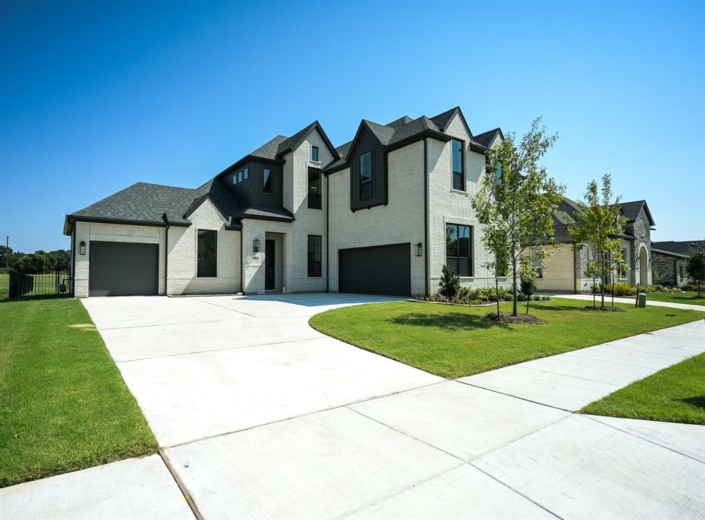 Property Photo:  1021 Bandon Dunes Drive  TX 76028 