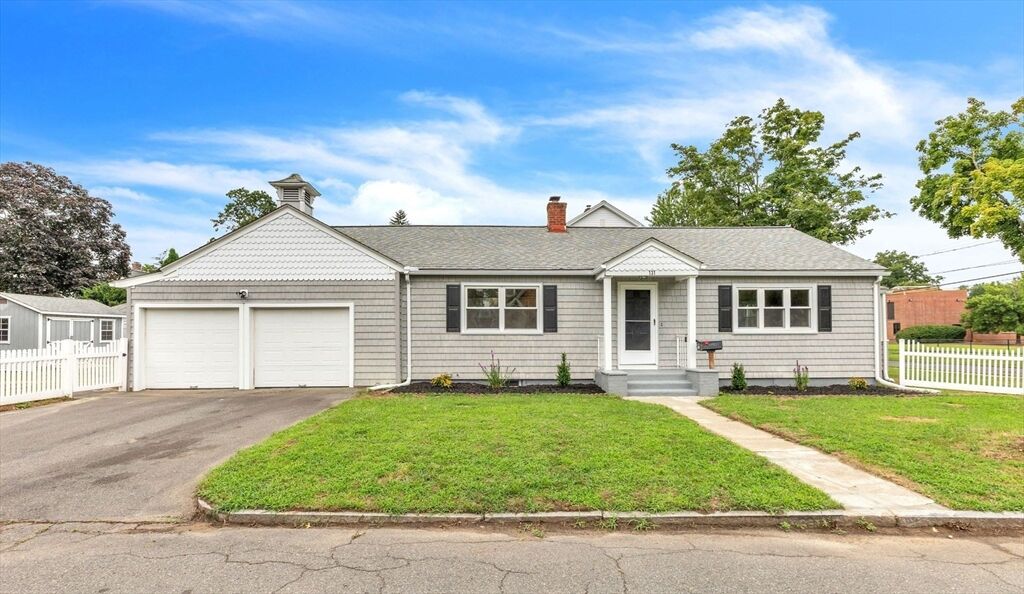 Property Photo: 131 Arvilla St MA 01118