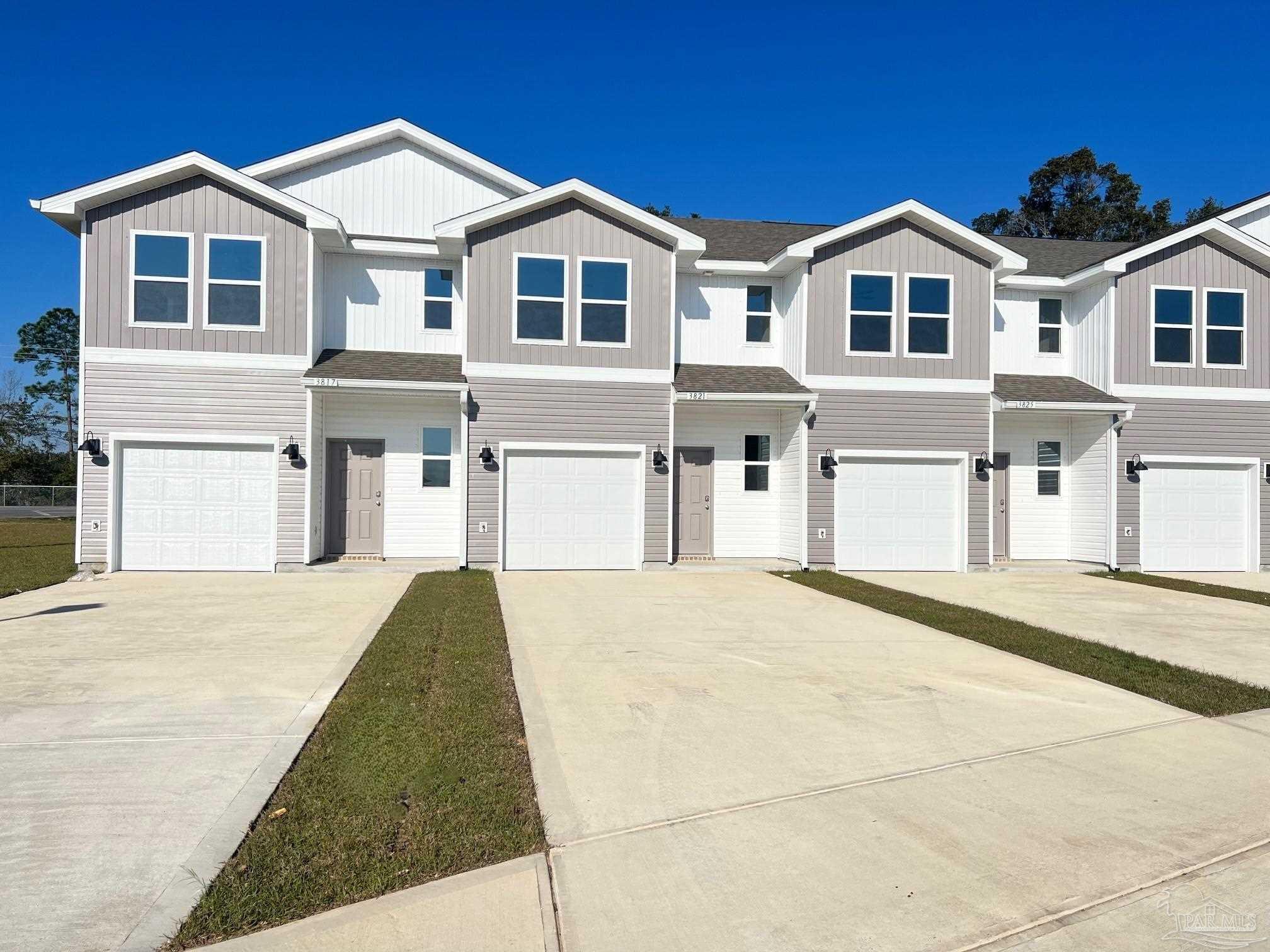 Property Photo:  3837 Pendragon Cir  FL 32583 