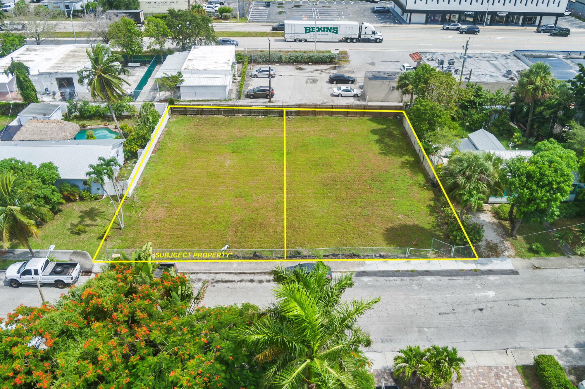 Property Photo:  949 Ortega Road  FL 33405 